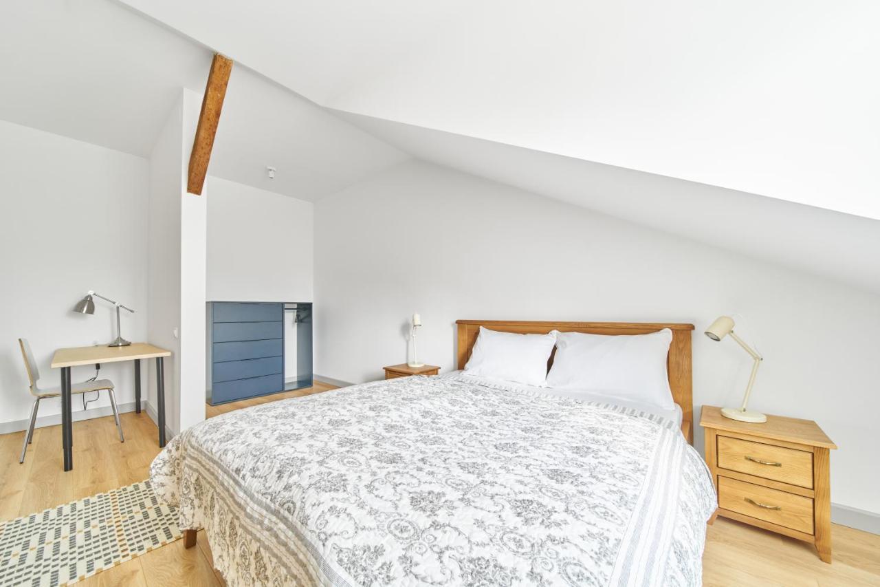 Modern Two-Bedroom Apartment, Vilnius City Centre Buitenkant foto